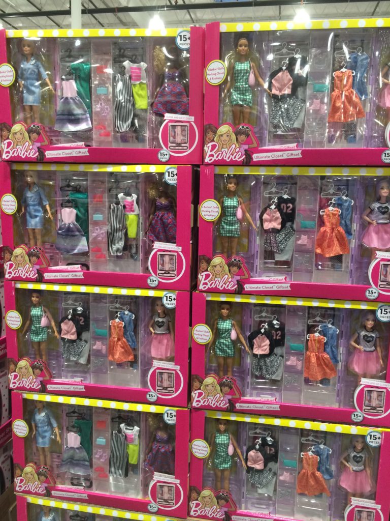 Costco-1137945-Barbie-Ultimate-Closet-Giftset-all – CostcoChaser