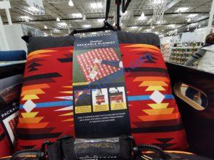 Costco-1590448-Pendleton-Packable-Blanket