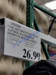 Costco-1654540-Cascade-Mountain-TECH-ALTREK-Waterproof-Sherpa-Fleece-Blanket-tag