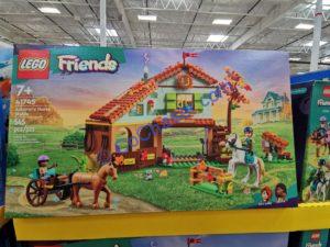 Costco-1022926-LEGO-Car-Garage-Horse-Stable3