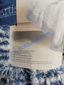 Costco-1652933-Artisan-Cozy-Knit-Throw2