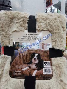 Costco-1738272-Brentwood-Waterproof-Faux-Fur-Pet-Throw3